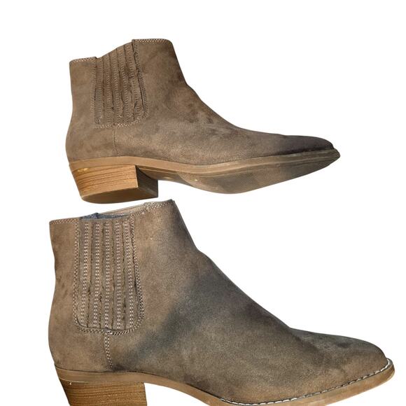 Universal Thread 10W Gray Women's Chelsea Ankle Boots Shoe 10 W Wide - Picture 2 of 7